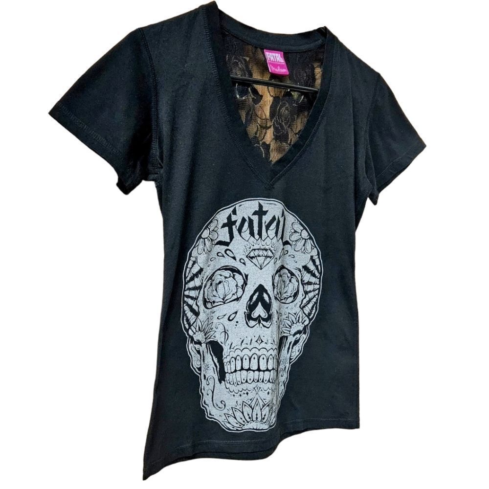 FATAL Women's NEW V- Neck Skull Rose Lace Sexy Tee. - Picture 4 of 12